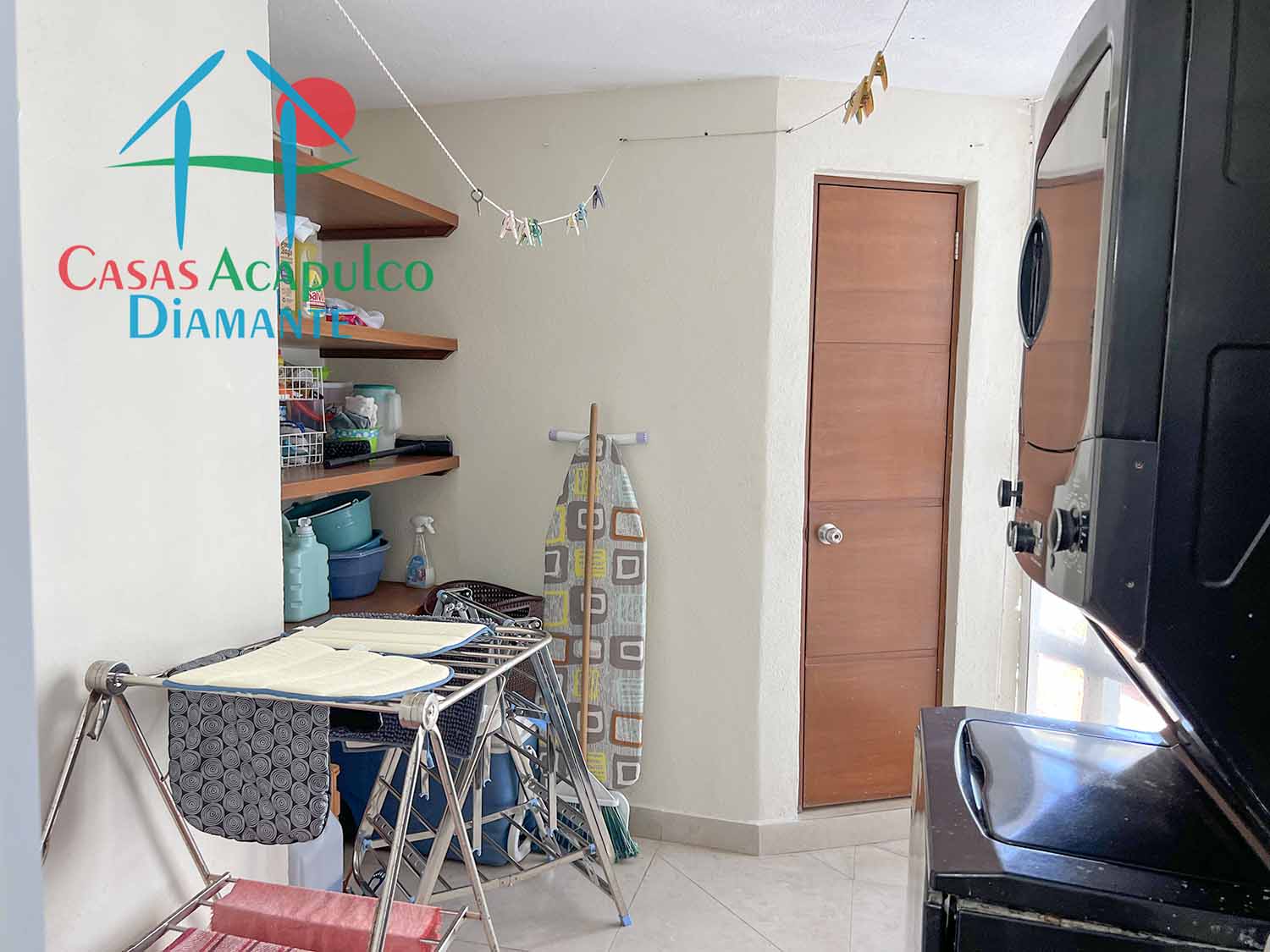 Goleta 1102 - Área de servicio 1